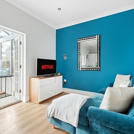 Spacious 2 Bedroom Apartment In Park Estate Nottingham Dış mekan fotoğraf